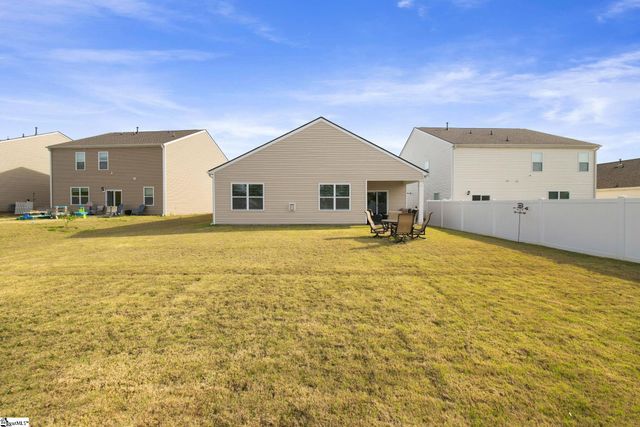 16 Oak Edge Lane, Greer, SC 29651