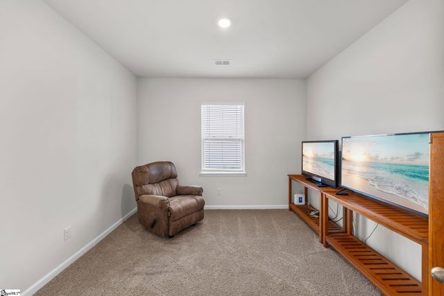 16 Oak Edge Lane, Greer, SC 29651
