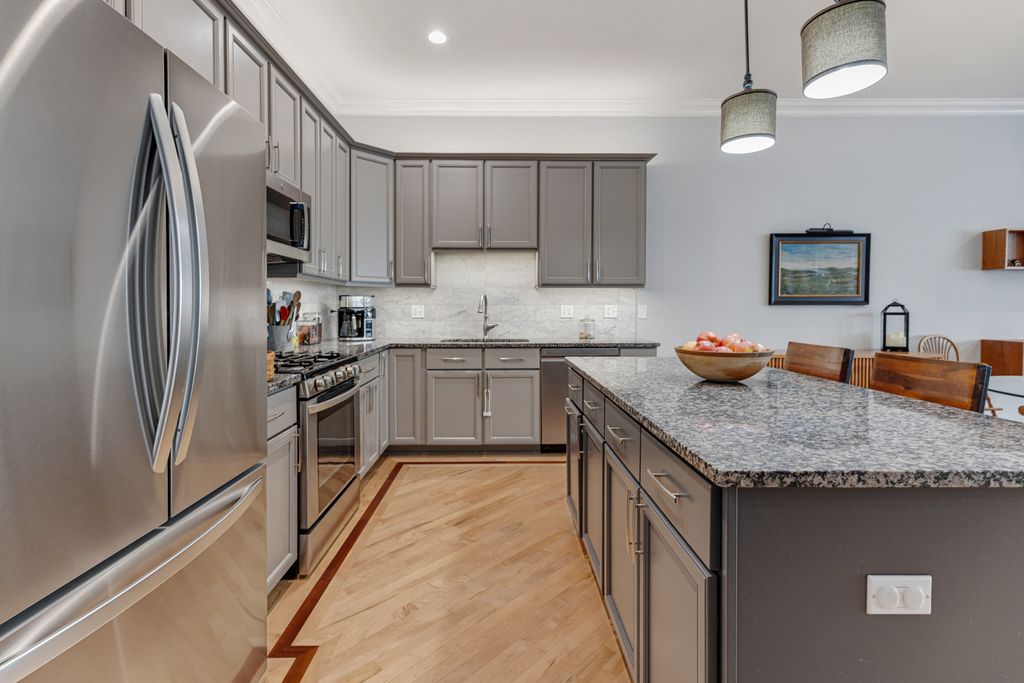 23 Rienzi Lane, Highwood, IL 60040 — photo 4