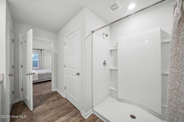 8327 E Highcroft Drive NE, Leland, NC 28451