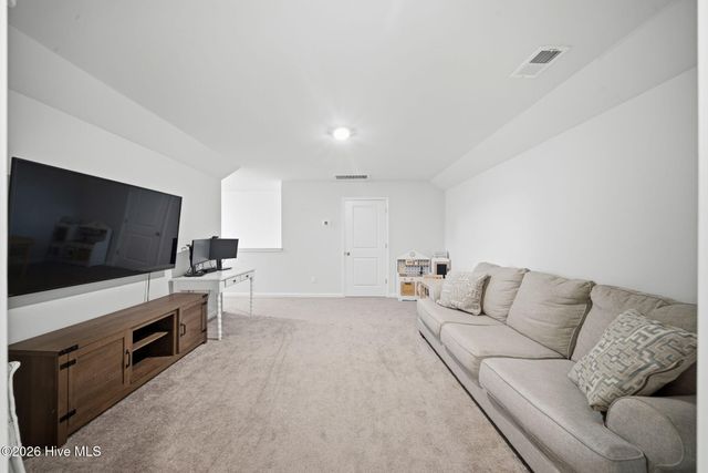 8327 E Highcroft Drive NE, Leland, NC 28451