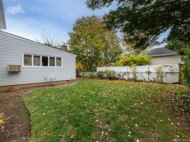 556 Jackson Street, Baldwin, NY 11510