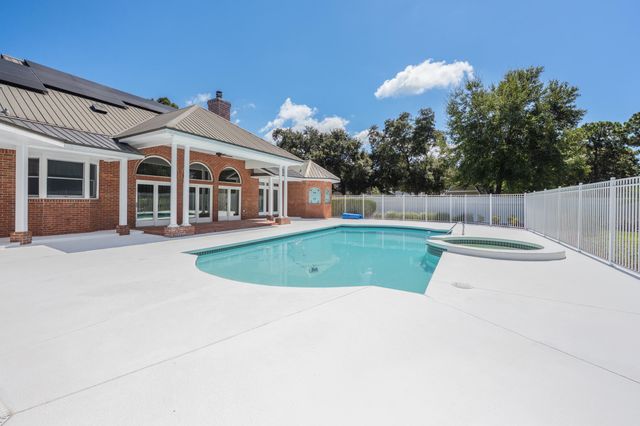 1129 Forest Road, Niceville, FL 32578