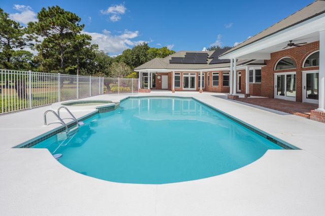 1129 Forest Road, Niceville, FL 32578