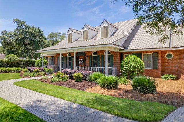 1129 Forest Road, Niceville, FL 32578