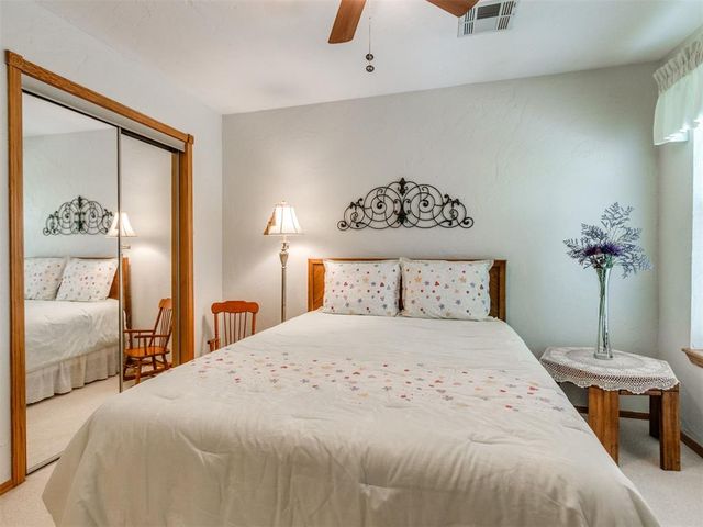 12200 Royal Coach Drive, Yukon, OK 73099