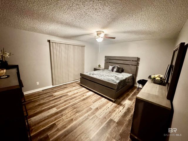 806 Lakeview Drive, Bay Minette, AL 36507