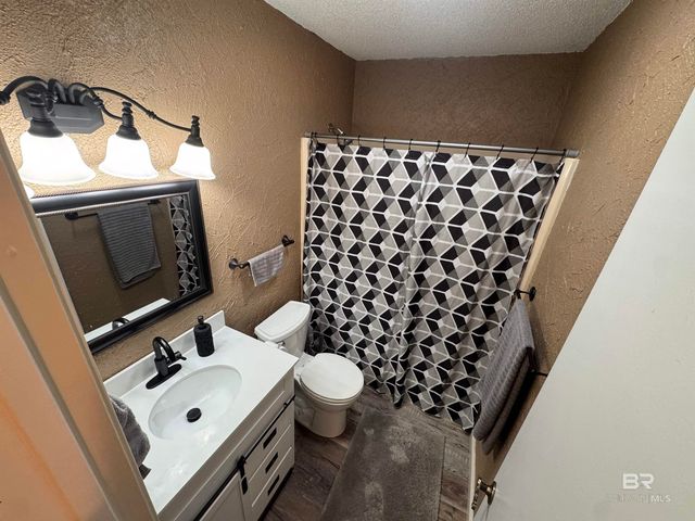 806 Lakeview Drive, Bay Minette, AL 36507