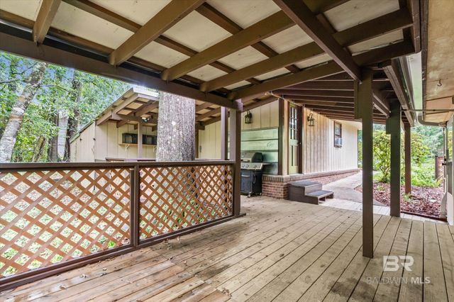 806 Lakeview Drive, Bay Minette, AL 36507