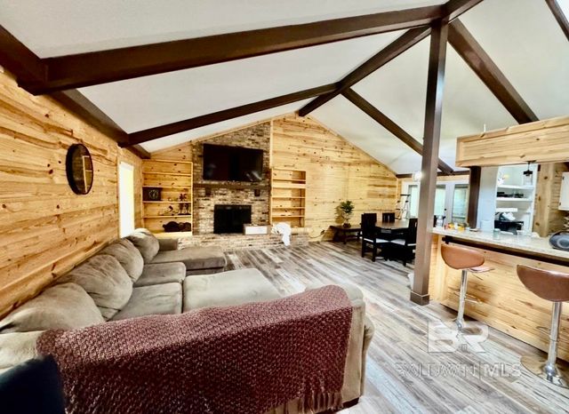 806 Lakeview Drive, Bay Minette, AL 36507