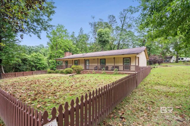 806 Lakeview Drive, Bay Minette, AL 36507