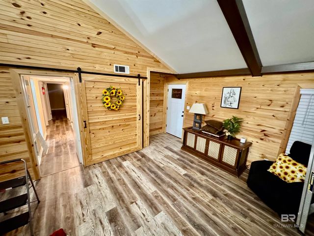 806 Lakeview Drive, Bay Minette, AL 36507