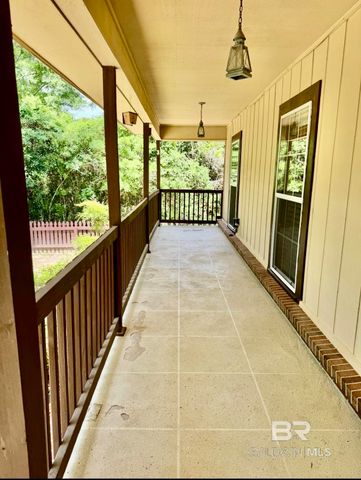 806 Lakeview Drive, Bay Minette, AL 36507