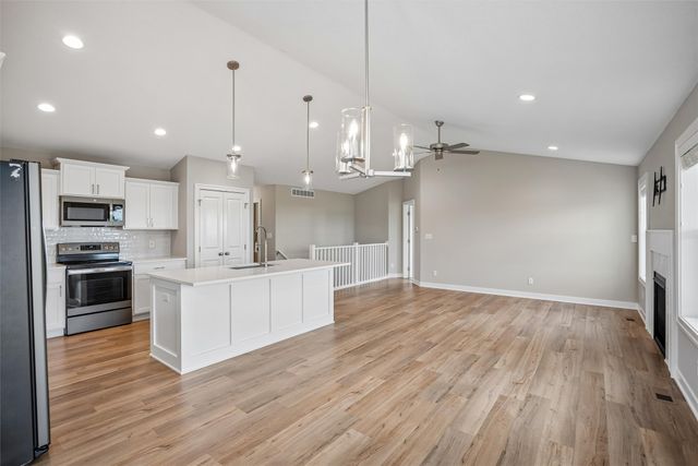 1712 NW Sunset Lane, Grimes, IA 50111