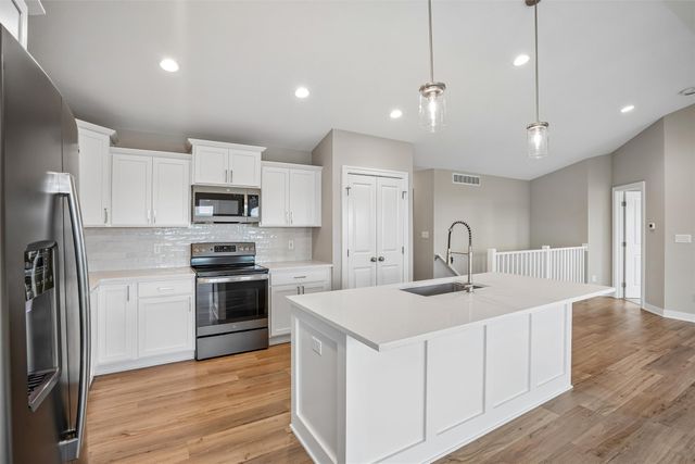 1712 NW Sunset Lane, Grimes, IA 50111