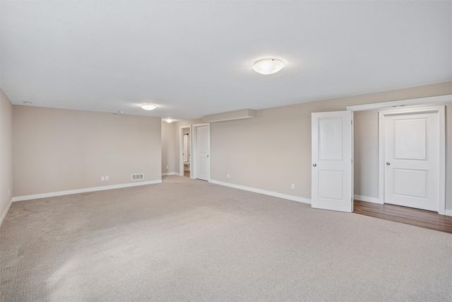 1712 NW Sunset Lane, Grimes, IA 50111