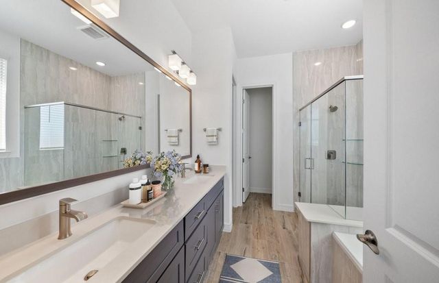 13714 Ballast Green Drive, Texas City, TX 77568