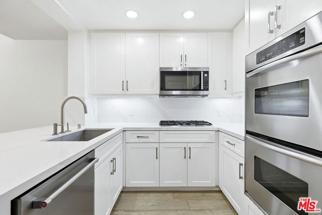 5625 Crescent Parkway 301, Playa Vista, CA 90094