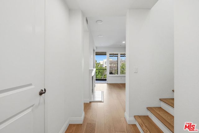5625 Crescent Parkway 301, Playa Vista, CA 90094