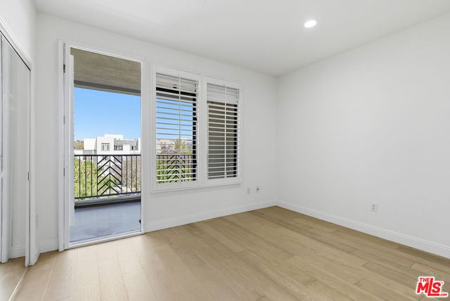 5625 Crescent Parkway 301, Playa Vista, CA 90094
