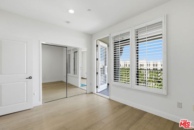 5625 Crescent Parkway 301, Playa Vista, CA 90094