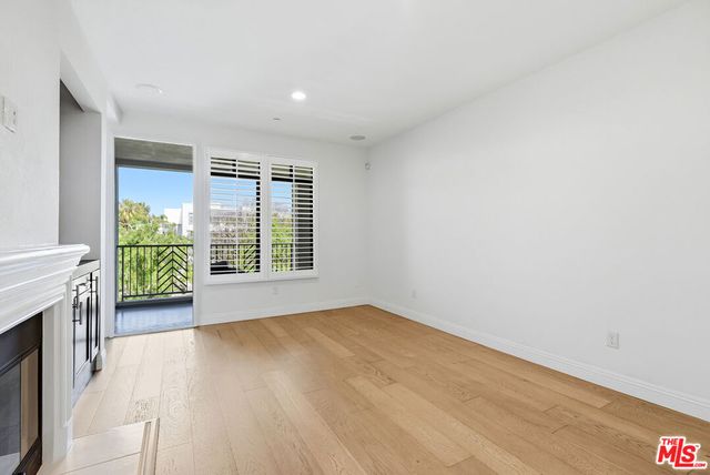 5625 Crescent Parkway 301, Playa Vista, CA 90094