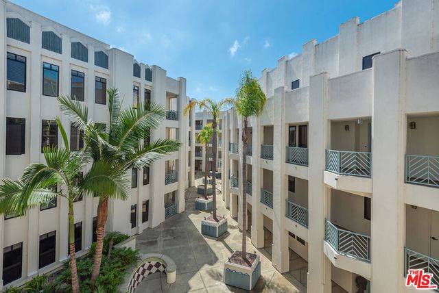 5625 Crescent Parkway 301, Playa Vista, CA 90094