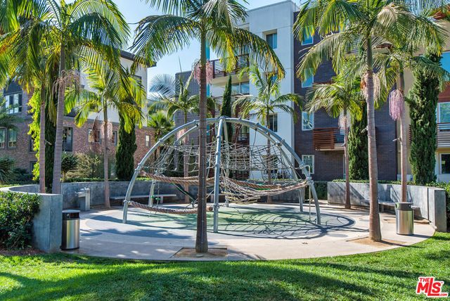 5625 Crescent Parkway 301, Playa Vista, CA 90094