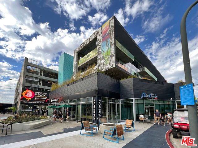 5625 Crescent Parkway 301, Playa Vista, CA 90094