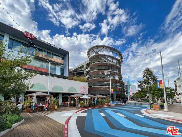 5625 Crescent Parkway 301, Playa Vista, CA 90094