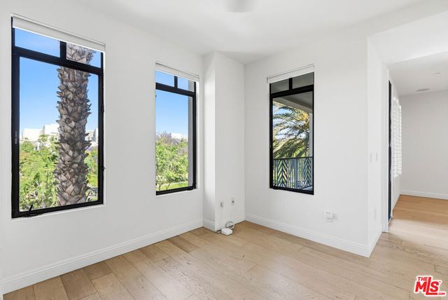 5625 Crescent Parkway 301, Playa Vista, CA 90094