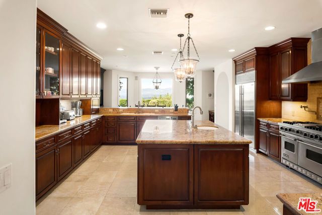 13955 Durham Road, Beverly Hills, CA 90210