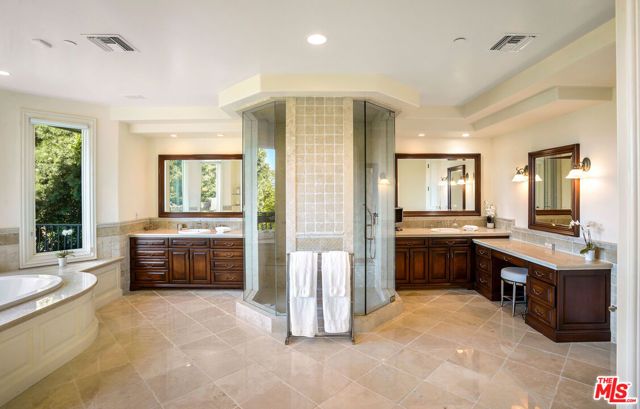 13955 Durham Road, Beverly Hills, CA 90210