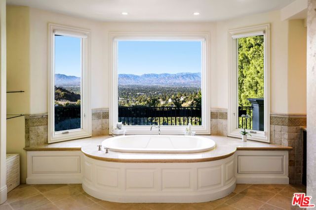 13955 Durham Road, Beverly Hills, CA 90210