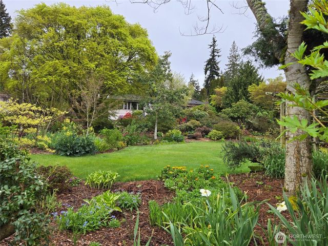 18427 91st Place W, Edmonds, WA 98026