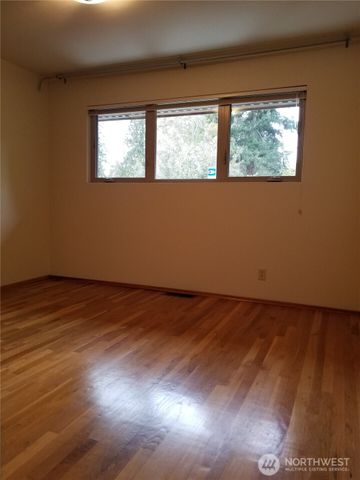 18427 91st Place W, Edmonds, WA 98026
