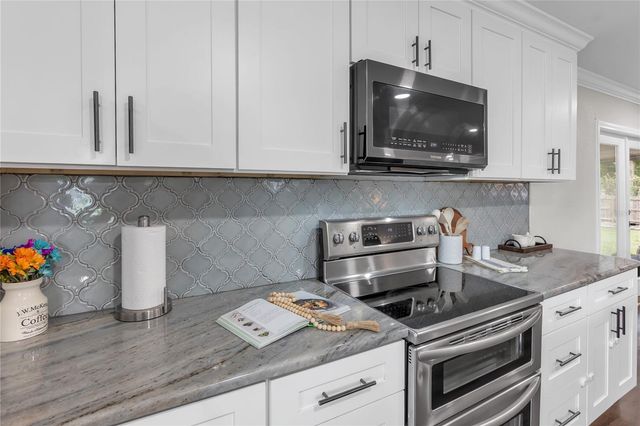 11304 LEPRECHAUN DRIVE, Riverview, FL 33569