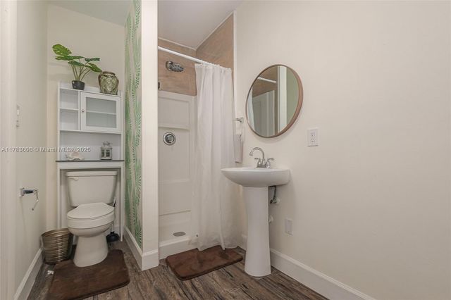 534 W 16th St, Hialeah, FL 33010