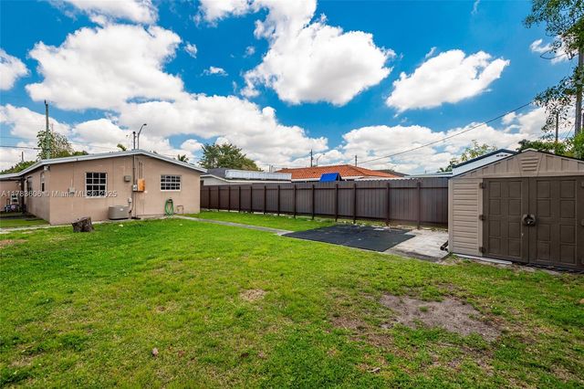 534 W 16th St, Hialeah, FL 33010