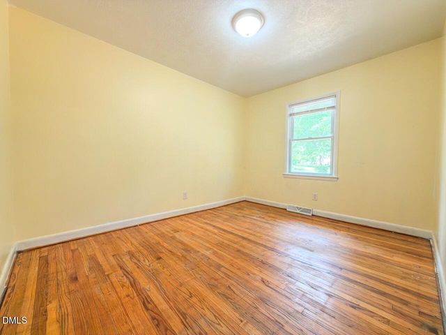 933 Greenwood Circle, Cary, NC 27511