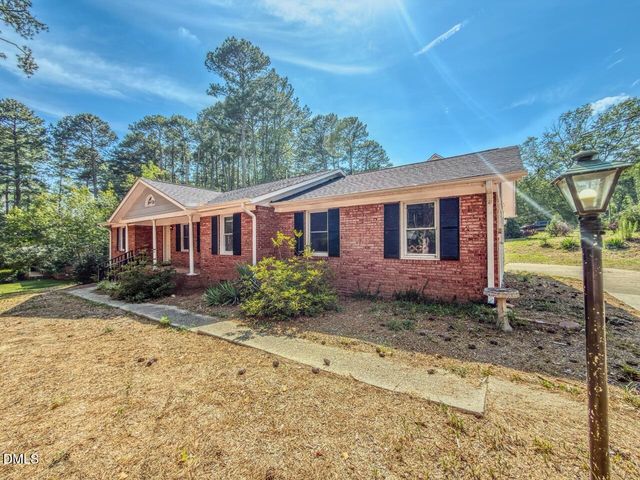 933 Greenwood Circle, Cary, NC 27511