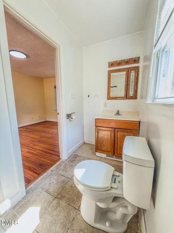 933 Greenwood Circle, Cary, NC 27511