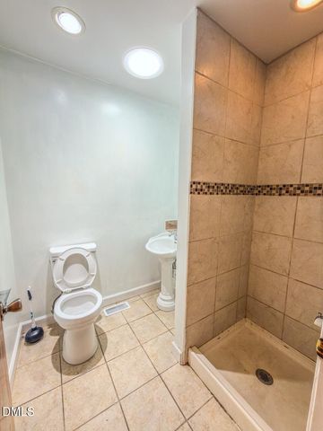 933 Greenwood Circle, Cary, NC 27511