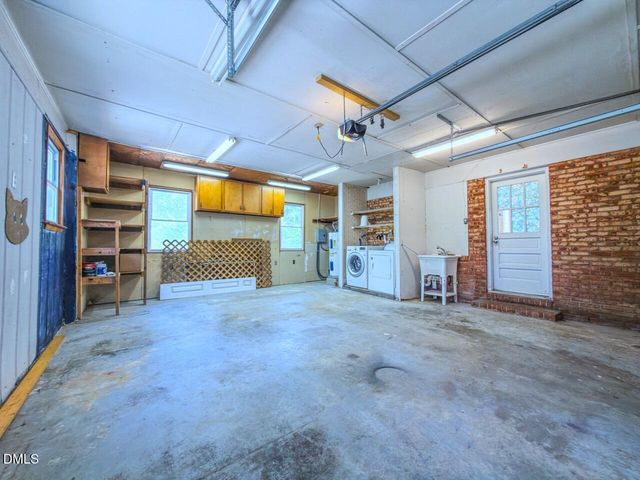 933 Greenwood Circle, Cary, NC 27511