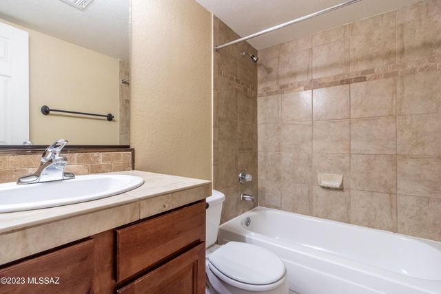 6651 N Campbell Ave Apt 238, Tucson, AZ 85718