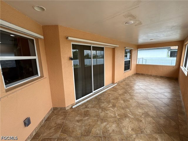 4914 7th ST W, Lehigh Acres, FL 33971