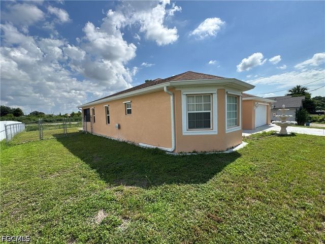 4914 7th ST W, Lehigh Acres, FL 33971