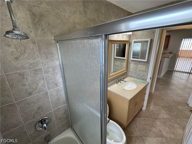 4914 7th ST W, Lehigh Acres, FL 33971