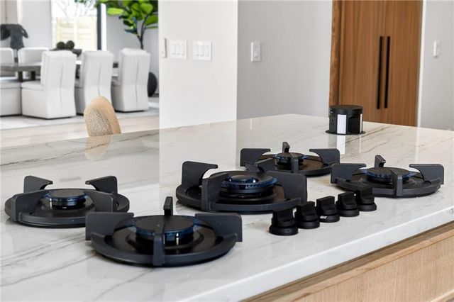 195 Pebble Trail, Alpharetta, GA 30009