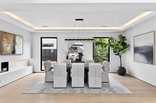 195 Pebble Trail, Alpharetta, GA 30009